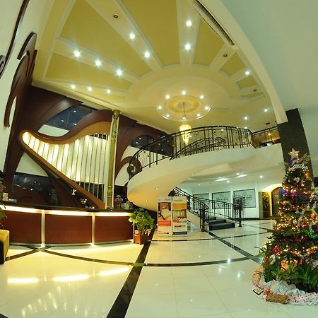 Hotel Swarna Dwipa Palembang Luaran gambar