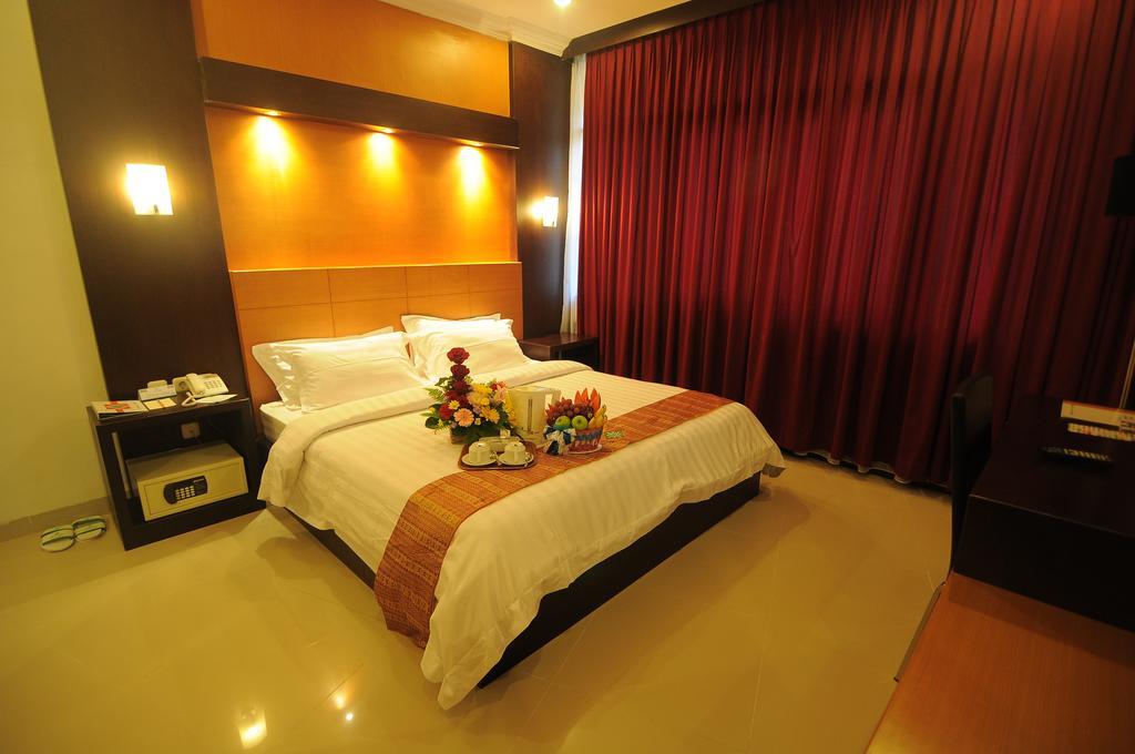 Hotel Swarna Dwipa Palembang Bilik gambar