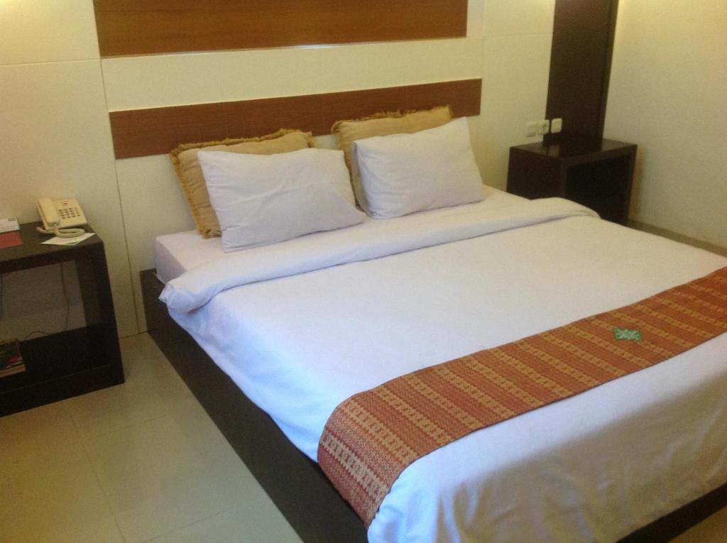 Hotel Swarna Dwipa Palembang Luaran gambar