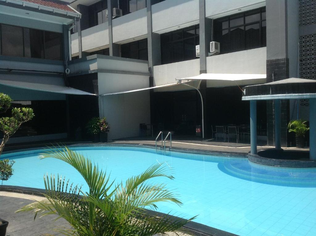 Hotel Swarna Dwipa Palembang Luaran gambar